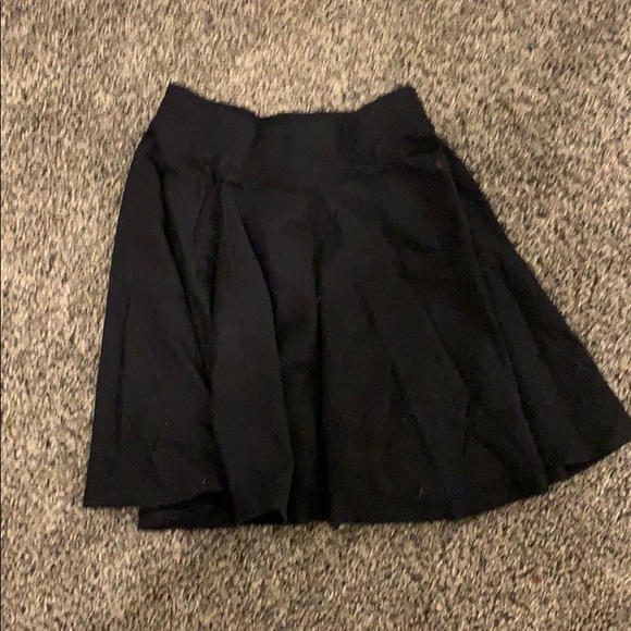 Black skater skirt - Picture 1 of 1